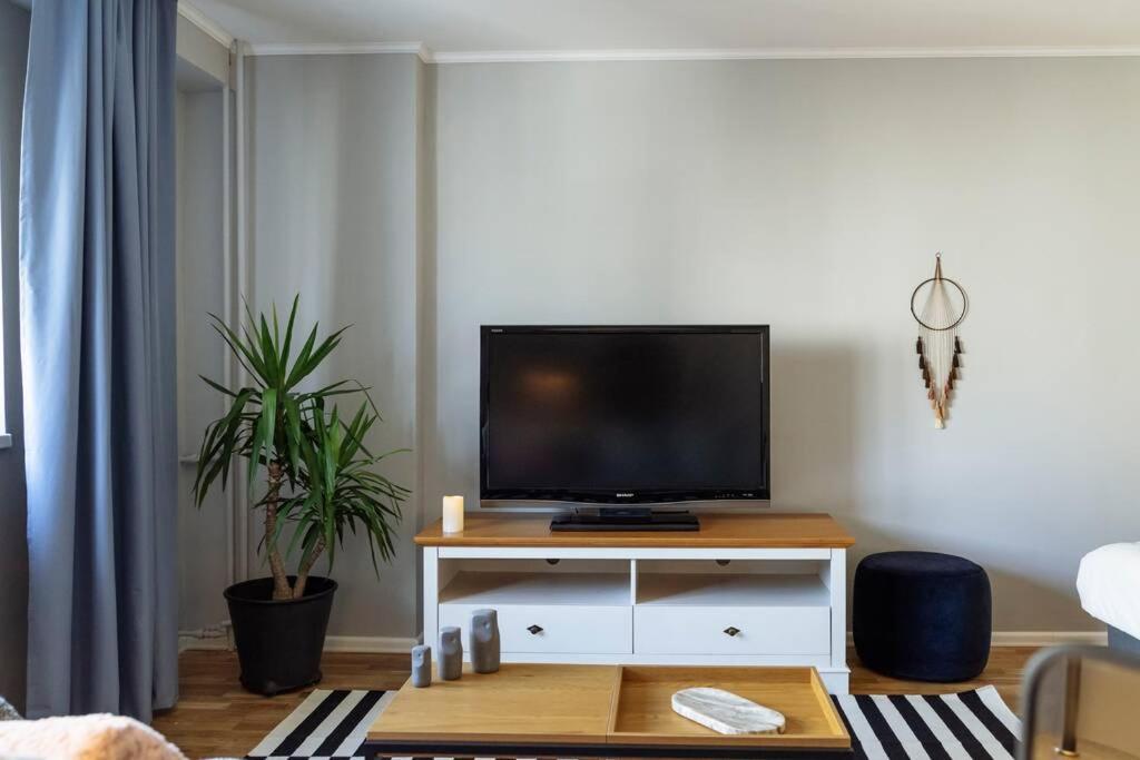 Good Vibes Central Apartment Bucharest Exterior photo