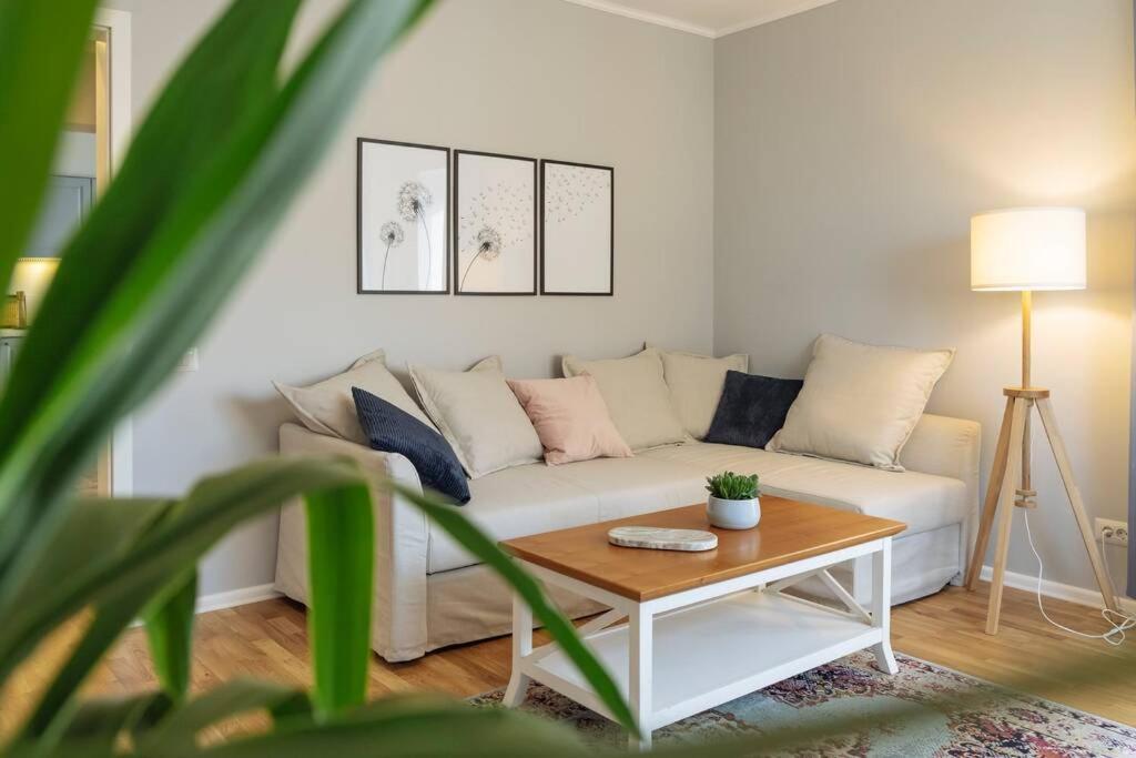 Good Vibes Central Apartment Bucharest Exterior photo